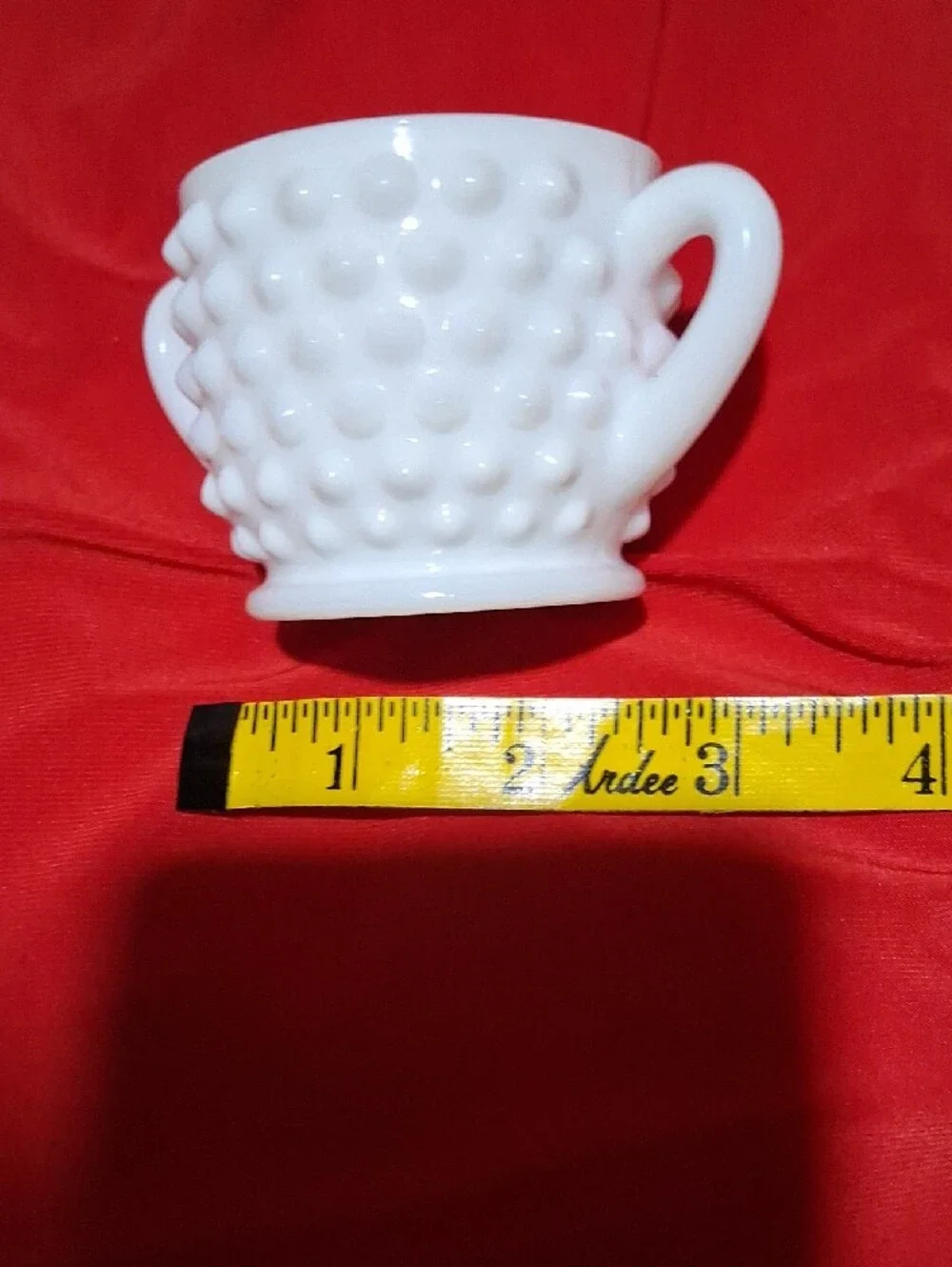 N/A white hobnail